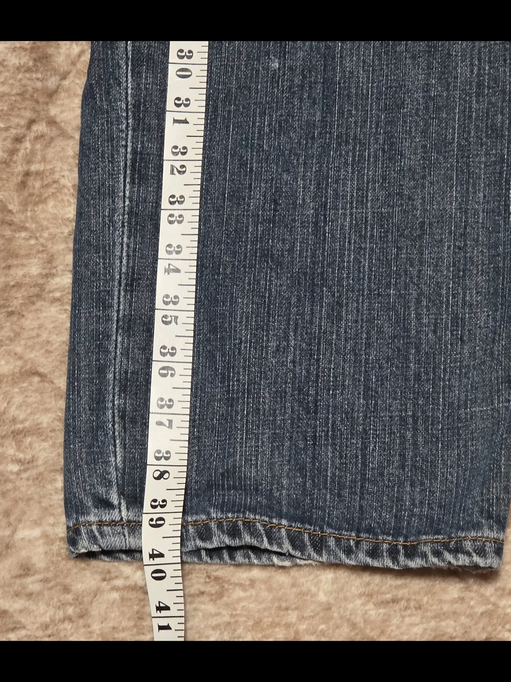 Levis relaxed fit